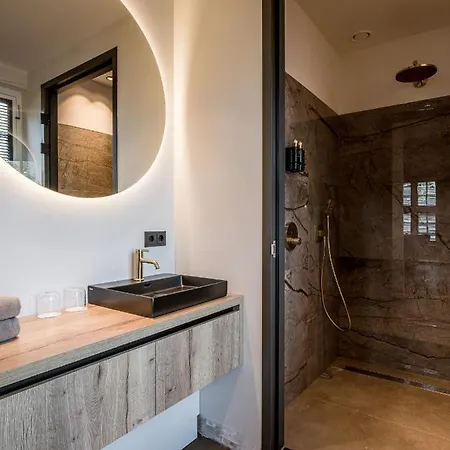 Bed & Breakfast Lindenhuys Logies 4*