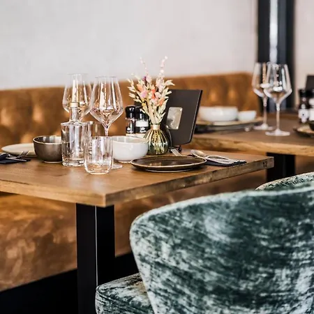 Lindenhuys Logies 4*