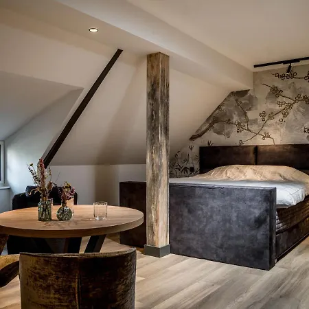 Lindenhuys Logies 4*